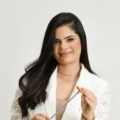Dra. Reilane Santana, neurologia adulto e infantil na Clínica Crescer, em Serrinha (BA)