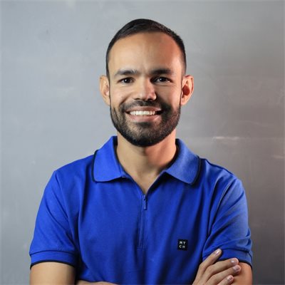 Dr. Willy Lopes, psiquiatria infantil e adulto na Clínica Crescer, em Serrinha (BA)
